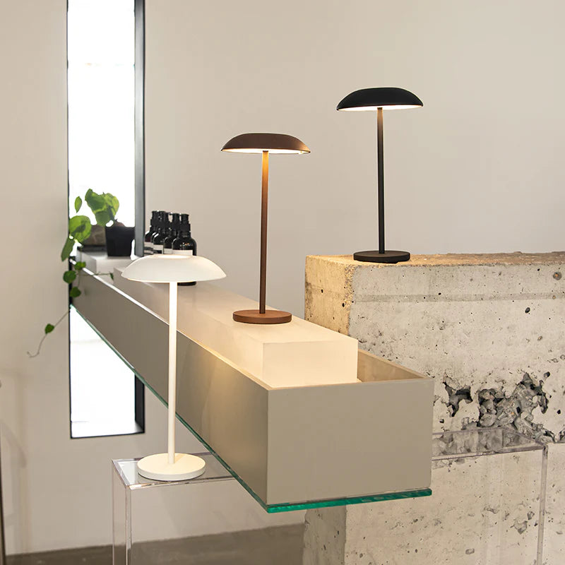 Elegante IJzeren Tafellamp met Touchbediening