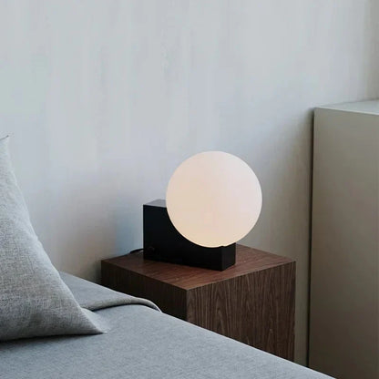Modern Ontwerp Tafellamp met Matte Glazen Bol