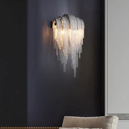 Luxe Ambockel Wandlamp met Aluminium Kettingdetails