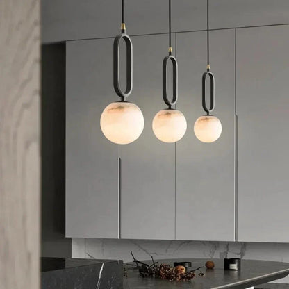 Moderne Hanglamp met Marmeren Ring en Glazen Bol