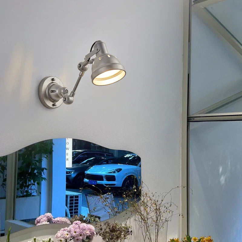 Industriële Wandlamp met Verstelbare Halve Dome