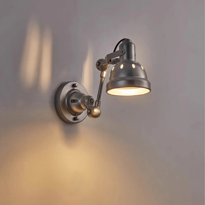 Industriële Wandlamp met Verstelbare Halve Dome