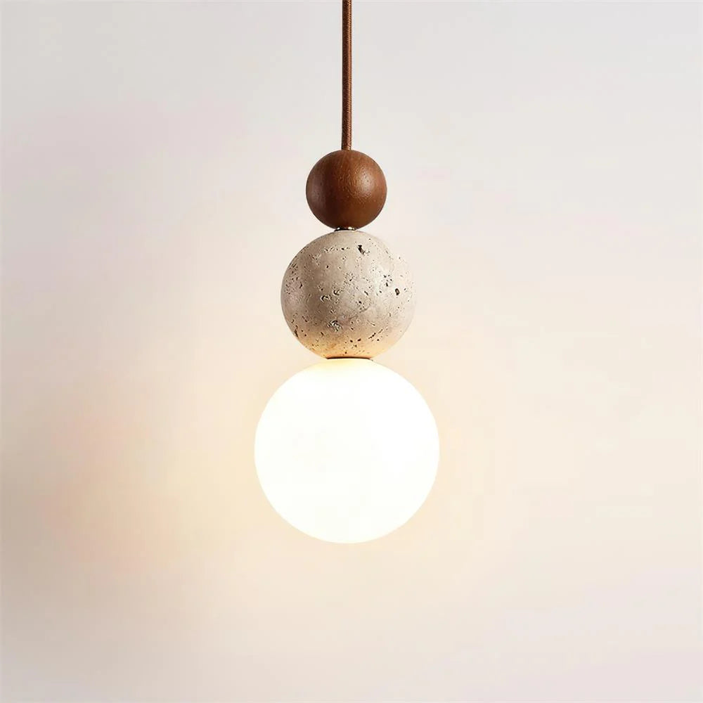 Travertijn en Houten Hanglamp met Opaal Glazen Lamp