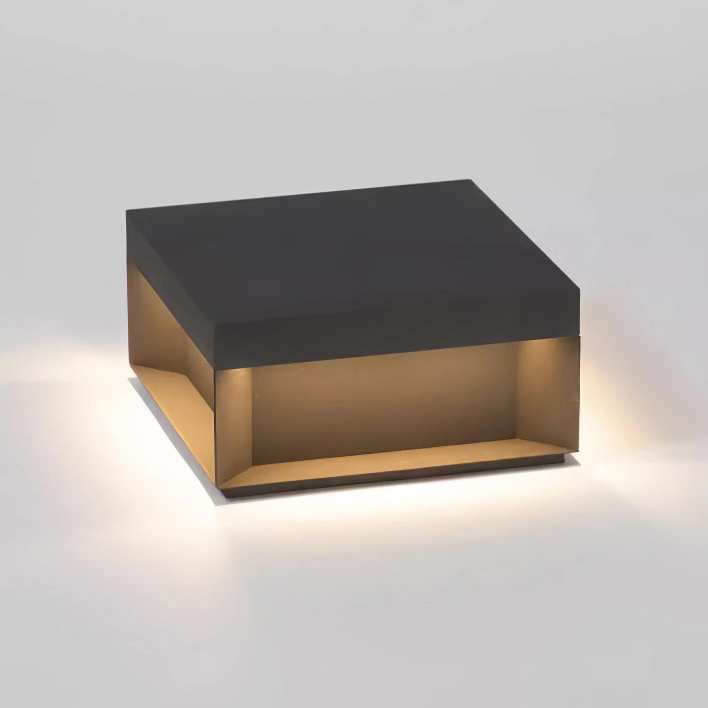 Zwarte Doos IP65 Solar & Bedrade LED Buitenlamp