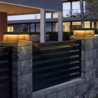 Zwarte Doos IP65 Solar & Bedrade LED Buitenlamp