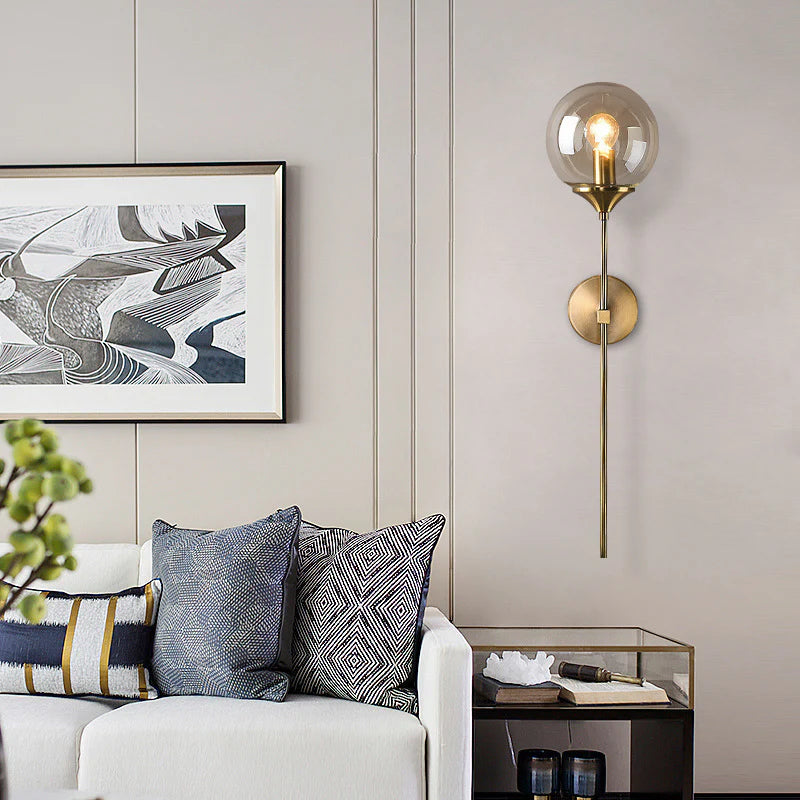 Luxe Wandlamp met Gouden Frame en Glazen Bol