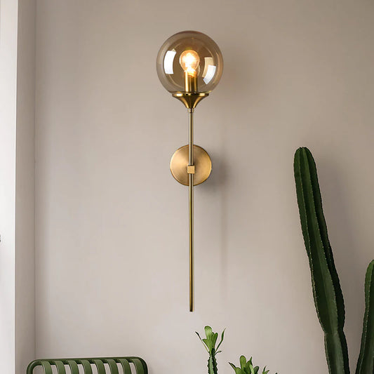 Luxe Wandlamp met Gouden Frame en Glazen Bol