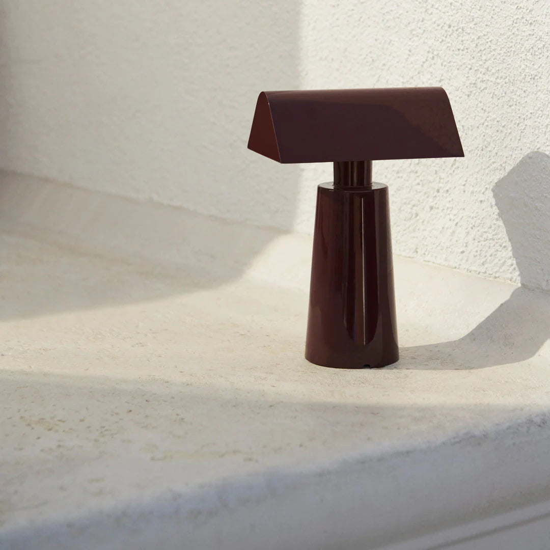 Minimalistische Draagbare Tafellamp met Fijne Touch