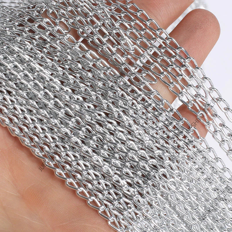 Flynn Aluminium Ketting Wandlamp met Kwastje