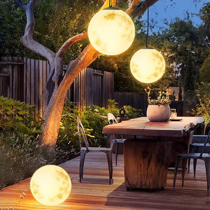 Scandinavisch Design Tuinlamp in Maanvorm