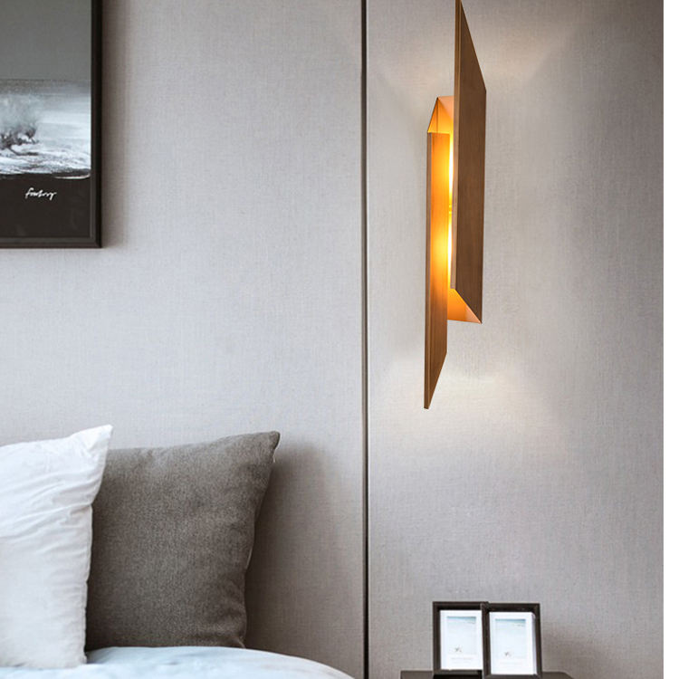 Moderne Inklapbare Wandlamp met LED-Strip