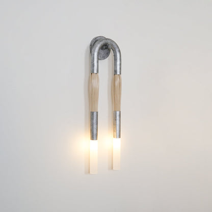 Elegante Wandlamp met Decoratief Paardenhaaraccent