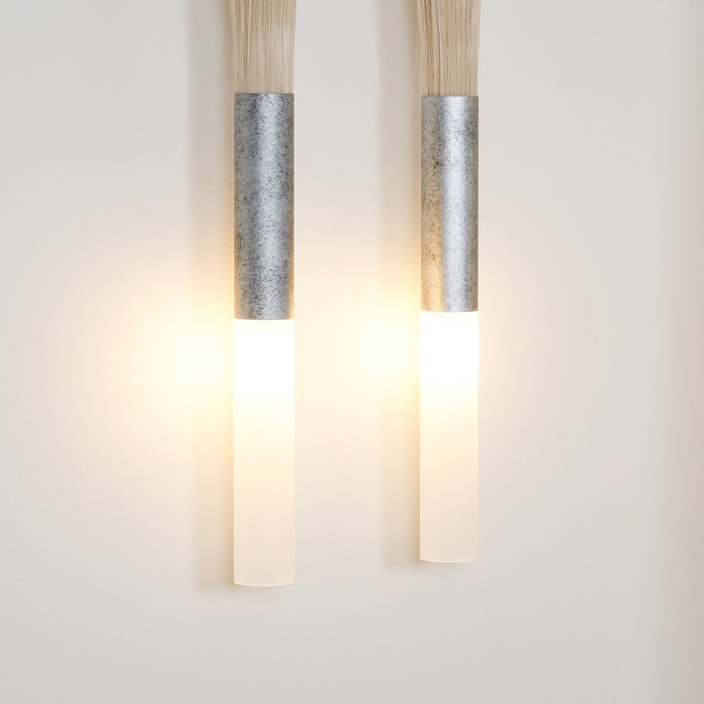 Elegante Wandlamp met Decoratief Paardenhaaraccent