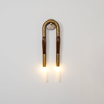Elegante Wandlamp met Decoratief Paardenhaaraccent