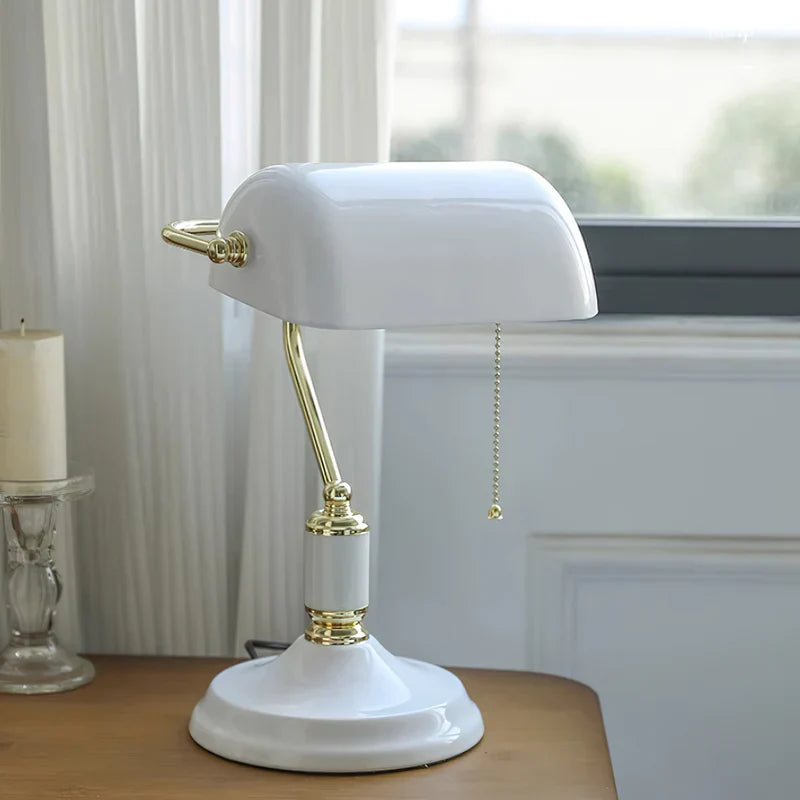 Kiwi Tafellamp – Modern Design met Sfeervolle Verlichting