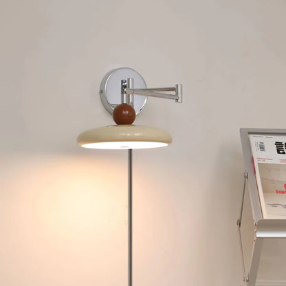 Lola Plug-in Wandlamp – Stijlvol Design met Warme Gloed