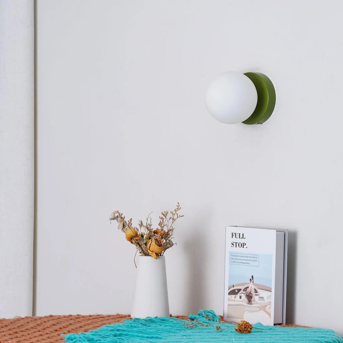 Noordse Ronde LED Wandlamp van Glas