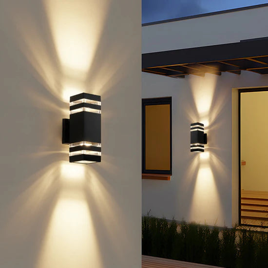 Tweelaagse Buitenwandlamp met Licht naar Boven en Beneden