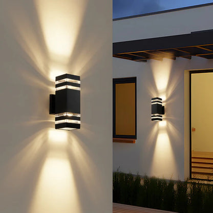 Tweelaagse Buitenwandlamp met Licht naar Boven en Beneden