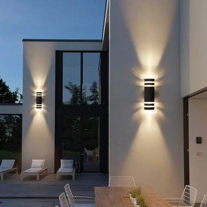 Tweelaagse Buitenwandlamp met Licht naar Boven en Beneden