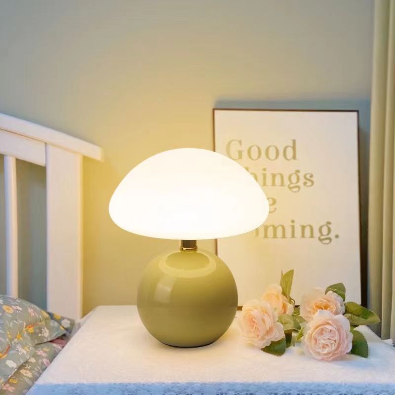 Franse Crème Paddenstoellamp – Elegante LED Verlichting voor een Gezellige Sfeer 4