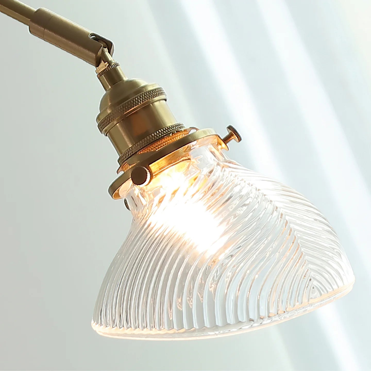 Rebell Zwenkarm Plug In Wandlamp