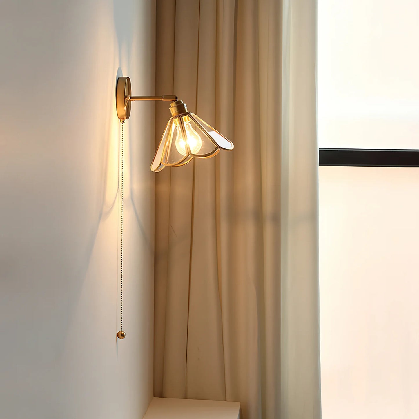 Artistieke Warmte Wandlamp in Glas en Messing