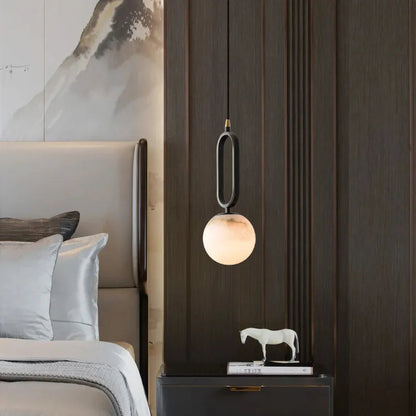 Moderne Hanglamp met Marmeren Ring en Glazen Bol