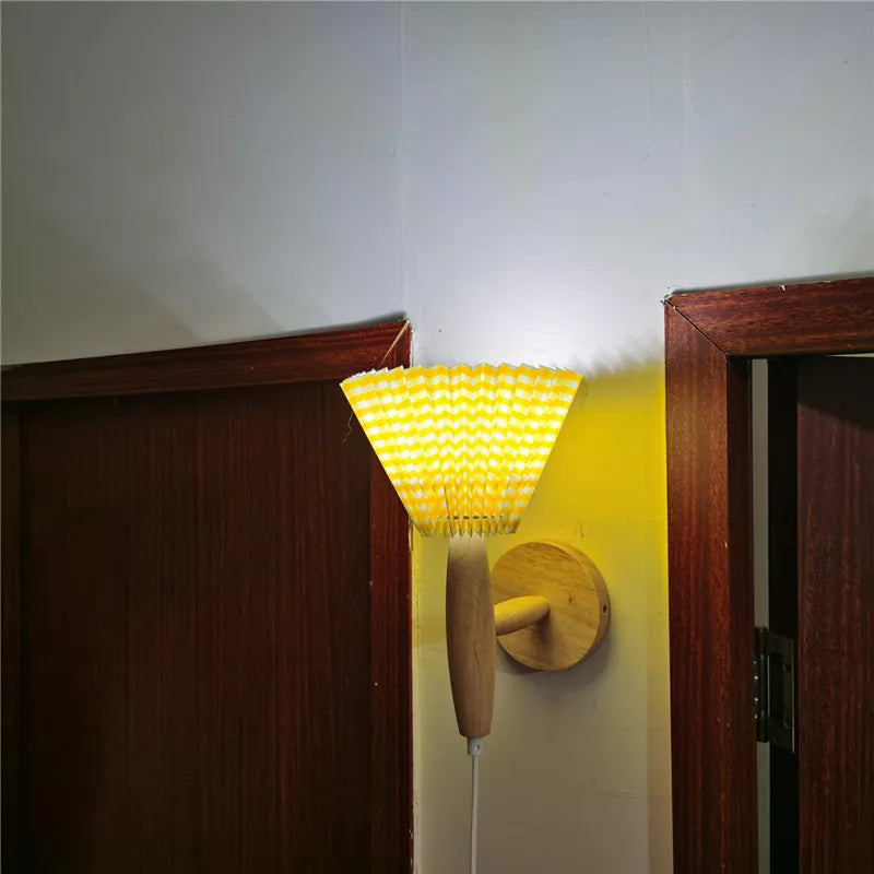 Scandinavisch Design Wandlamp met Gevouwen Stoffen Kap