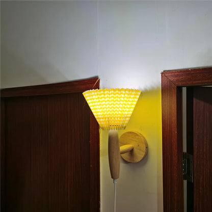 Scandinavisch Design Wandlamp met Gevouwen Stoffen Kap