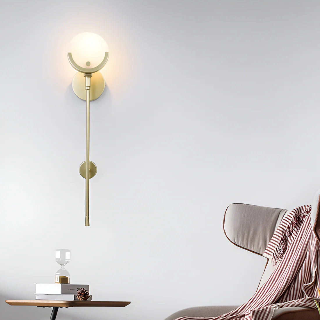 Tijdloze Messing en Albast Wandlamp