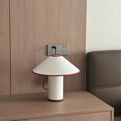 Minimalistische Tafellamp met Stoffen Kap