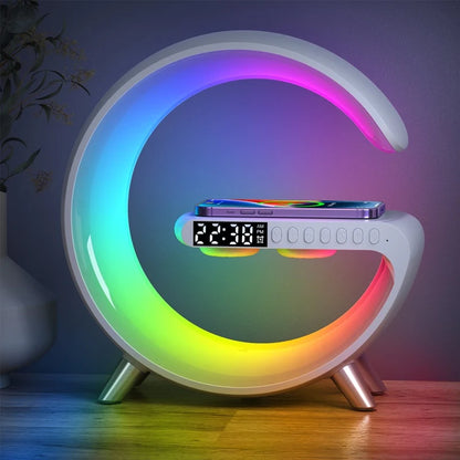 4-in-1 Oplaadstation met Bluetooth & LED Tafellamp
