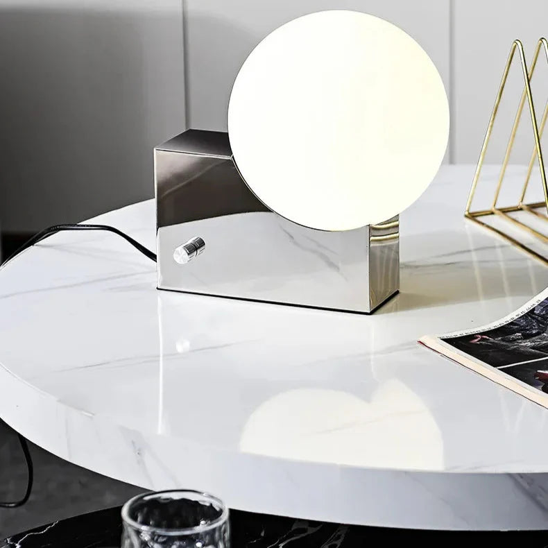 Modern Ontwerp Tafellamp met Matte Glazen Bol
