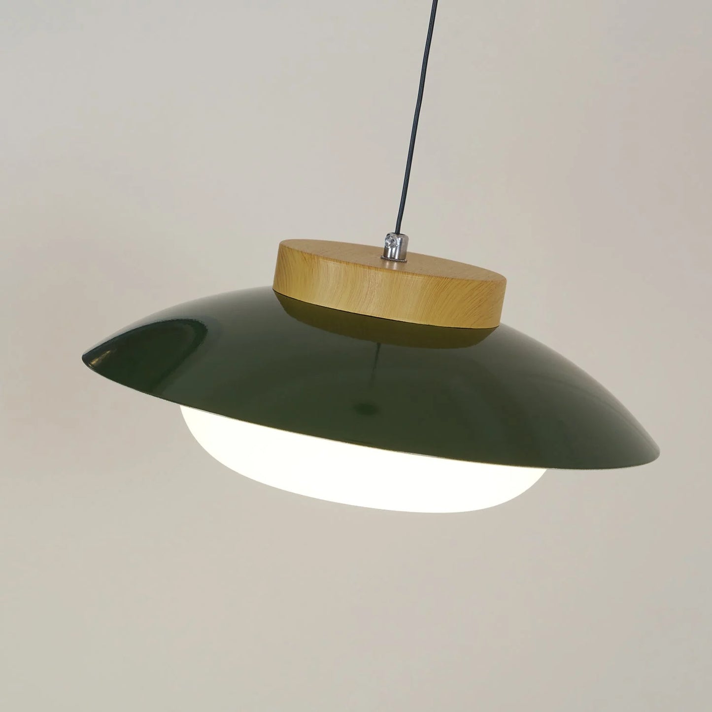 Scandinavisch Design Hanglamp met Houten Accent