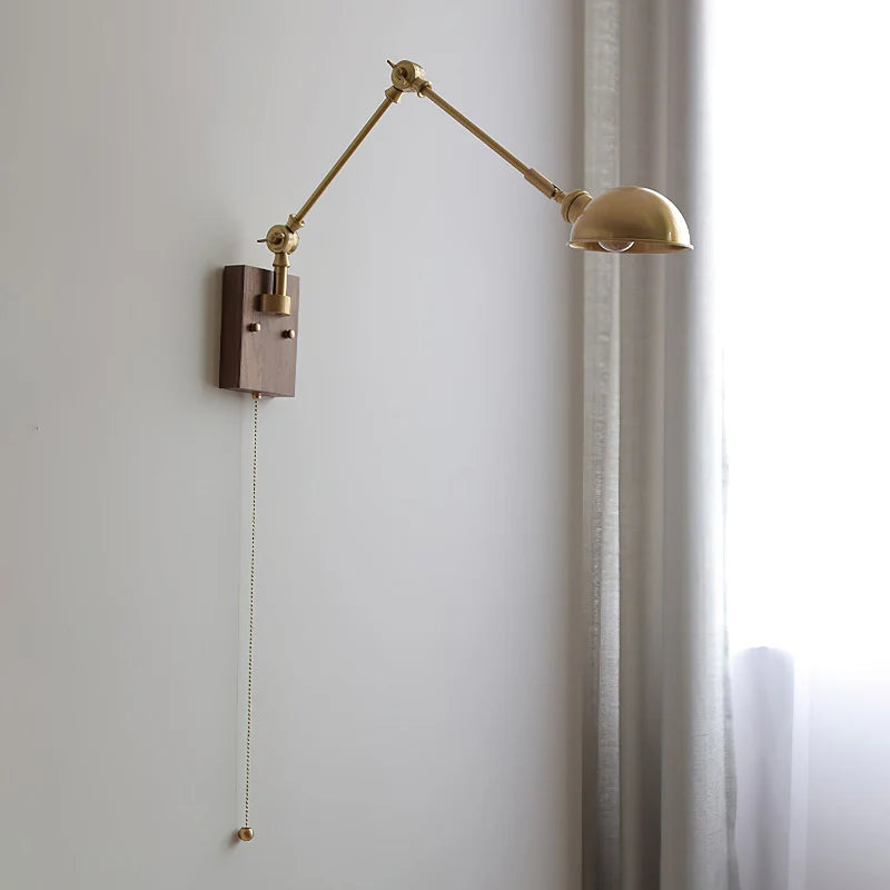 Verstelbare Troy Wandlamp in Hout en Messing