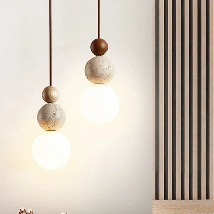 Travertijn en Houten Hanglamp met Opaal Glazen Lamp