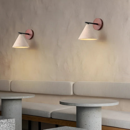 Gele Travertijn Kegel LED Wandlamp