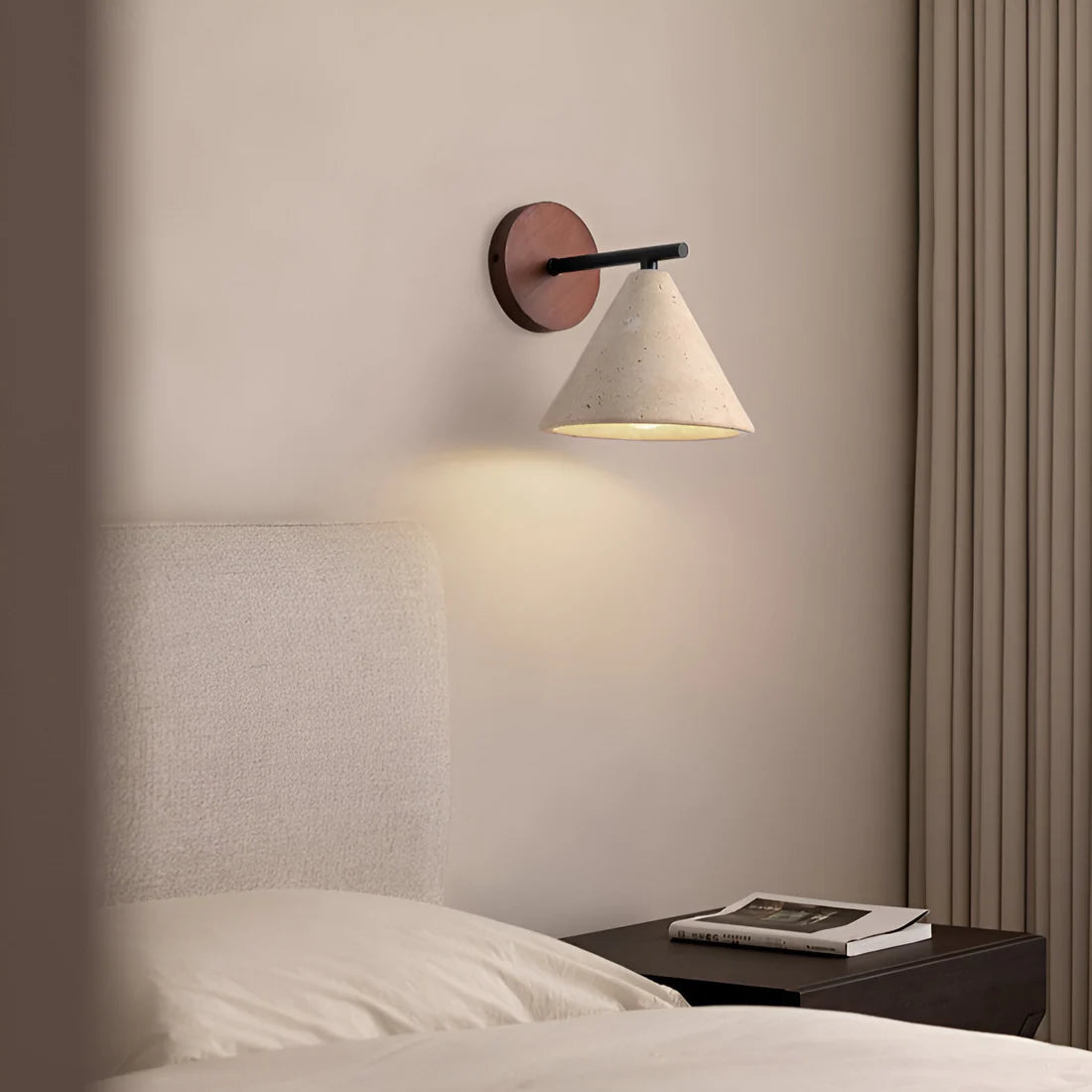 Gele Travertijn Kegel LED Wandlamp