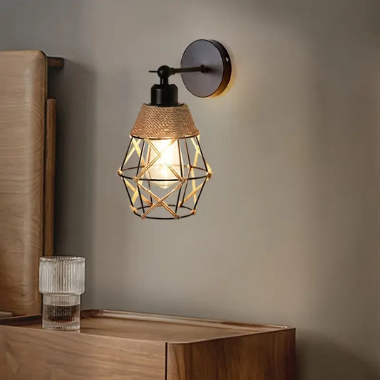Rustieke Wandlamp met Jute Touw en Gietijzeren Frame