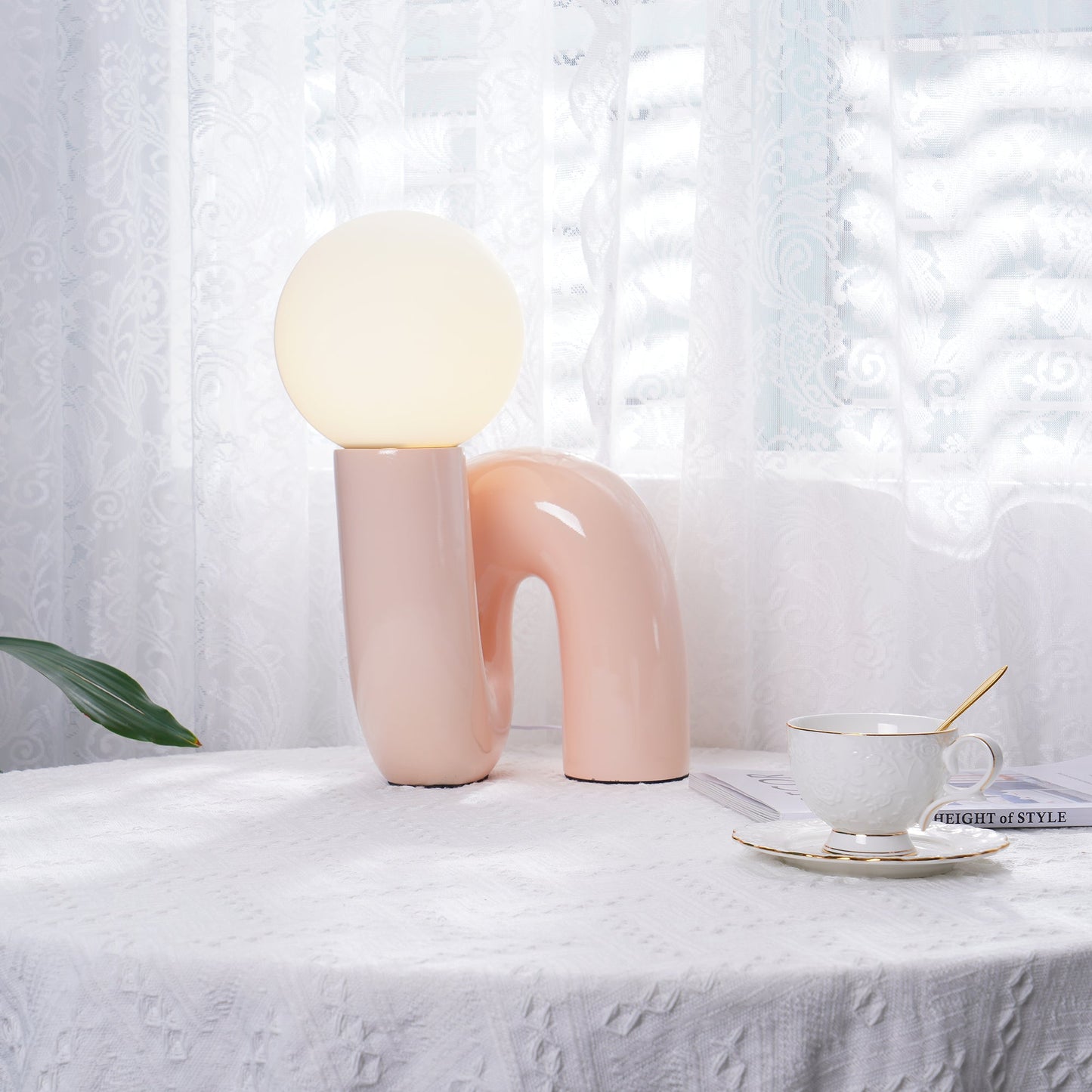 Minimalistische Tafellamp van Matglas en Hars