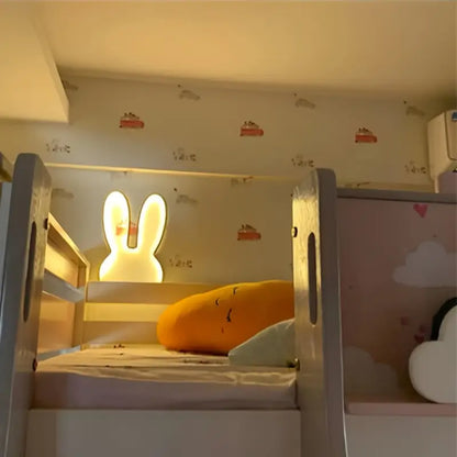Schattige Konijn LED Wandlamp – USB Aansluiting & Dimbaar in Drie Kleuren