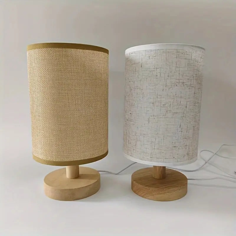 Minimalistische Japanse LED-Tafellamp met Houten Basis en Stoffen Kap