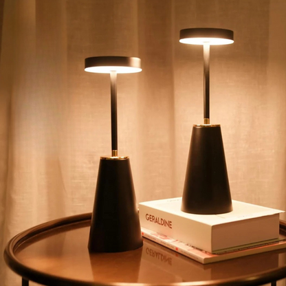 Oplaadbare Draadloze Tafellamp met Modern Design