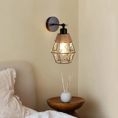 Rustieke Wandlamp met Jute Touw en Gietijzeren Frame