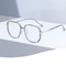 Grijs