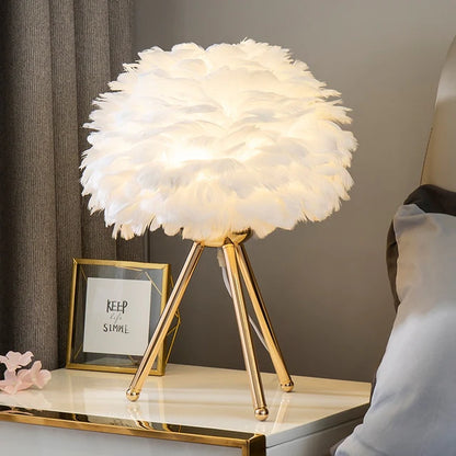 Luxe Veer Tafellamp met Sfeervolle Gloed