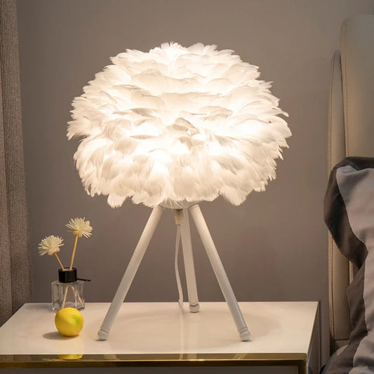 Luxe Veer Tafellamp met Sfeervolle Gloed